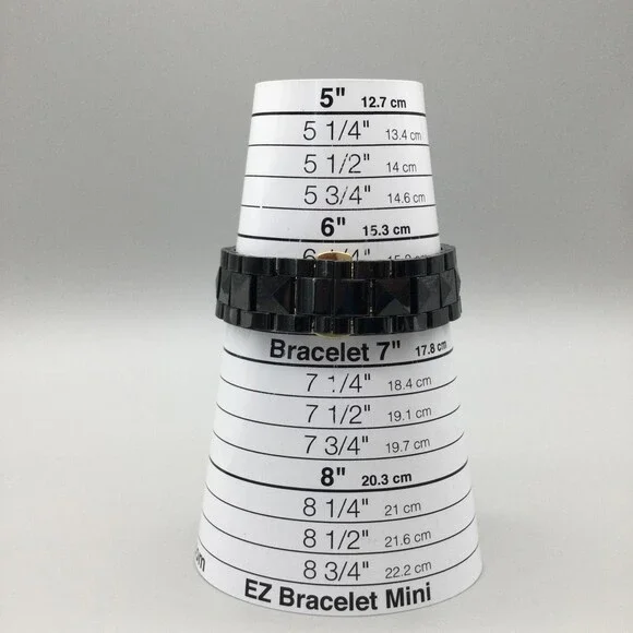 Isaac Mizrahi Live Womens Watch 36mm Black Dial Gold Tone New Battery 6.75" - Picture 13 of 14